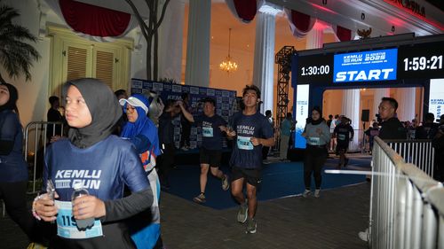 Race photo from KEMLU RUN 2025