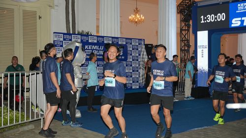 Race photo from KEMLU RUN 2025