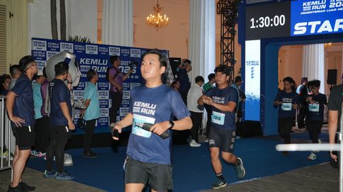 Race photo from KEMLU RUN 2025