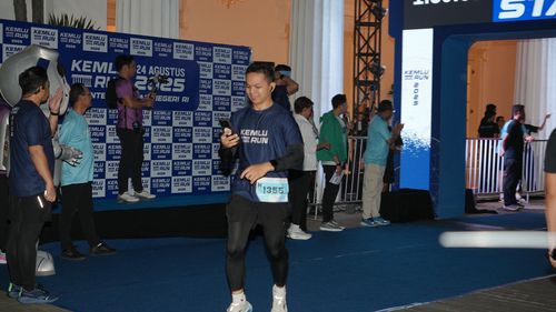 Race photo from KEMLU RUN 2025