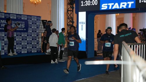 Race photo from KEMLU RUN 2025