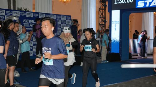Race photo from KEMLU RUN 2025