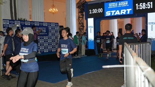 Race photo from KEMLU RUN 2025