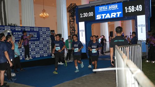 Race photo from KEMLU RUN 2025