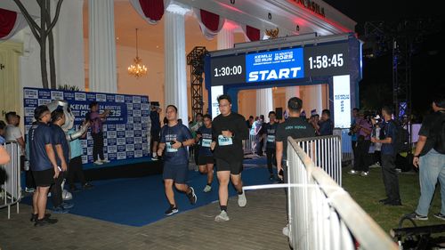 Race photo from KEMLU RUN 2025