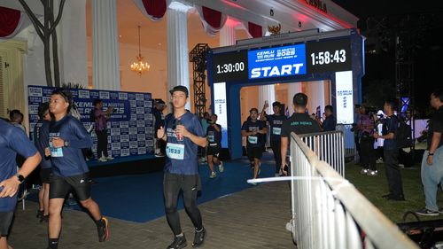 Race photo from KEMLU RUN 2025