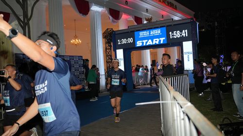 Race photo from KEMLU RUN 2025