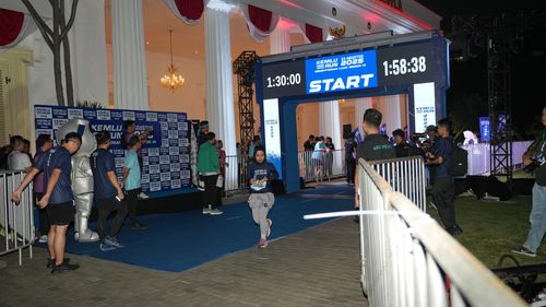 Race photo from KEMLU RUN 2025