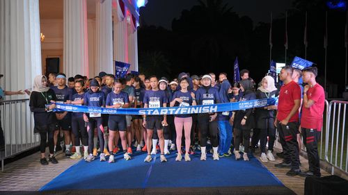 Race photo from KEMLU RUN 2025
