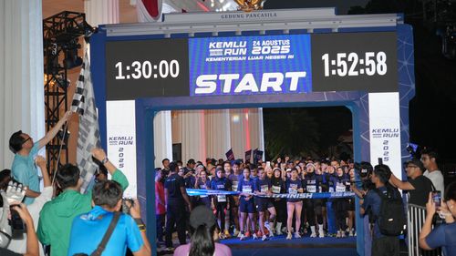 Race photo from KEMLU RUN 2025