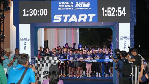 Race photo from KEMLU RUN 2025