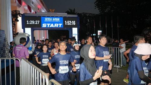 Race photo from KEMLU RUN 2025