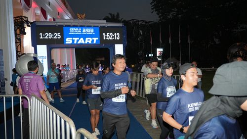 Race photo from KEMLU RUN 2025
