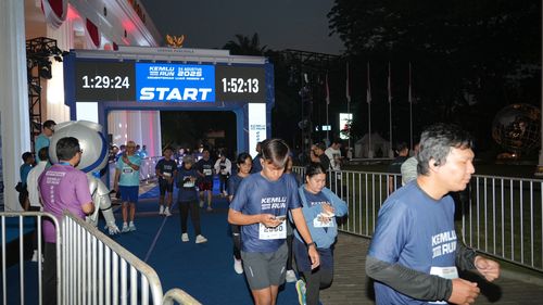 Race photo from KEMLU RUN 2025