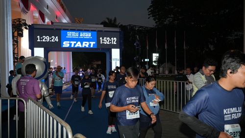 Race photo from KEMLU RUN 2025
