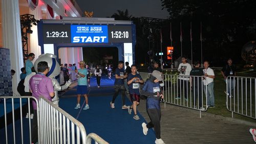 Race photo from KEMLU RUN 2025