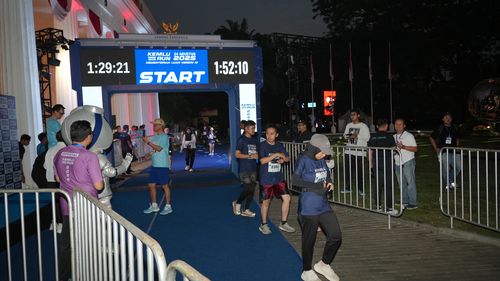 Race photo from KEMLU RUN 2025