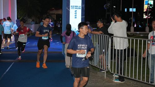 Race photo from KEMLU RUN 2025