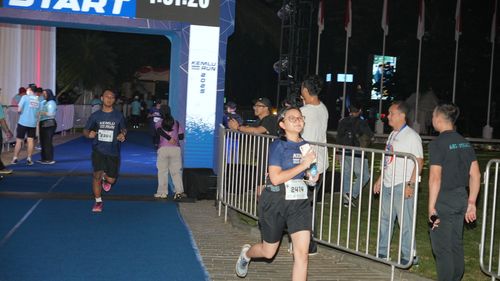 Race photo from KEMLU RUN 2025