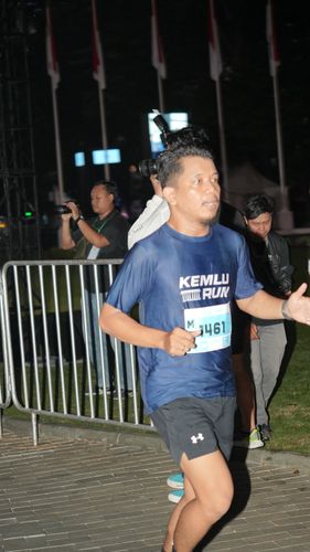 Race photo from KEMLU RUN 2025