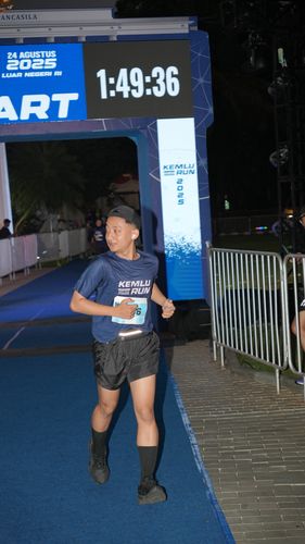 Race photo from KEMLU RUN 2025