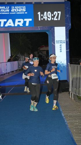 Race photo from KEMLU RUN 2025