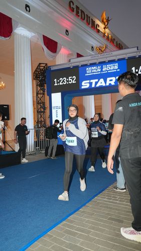 Race photo from KEMLU RUN 2025