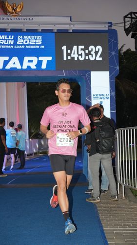 Race photo from KEMLU RUN 2025