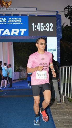 Race photo from KEMLU RUN 2025