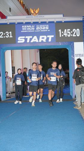 Race photo from KEMLU RUN 2025