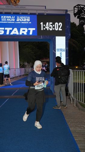 Race photo from KEMLU RUN 2025