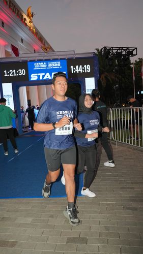 Race photo from KEMLU RUN 2025