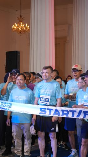 Race photo from KEMLU RUN 2025