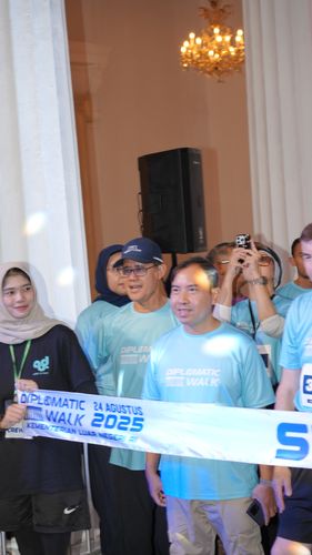 Race photo from KEMLU RUN 2025