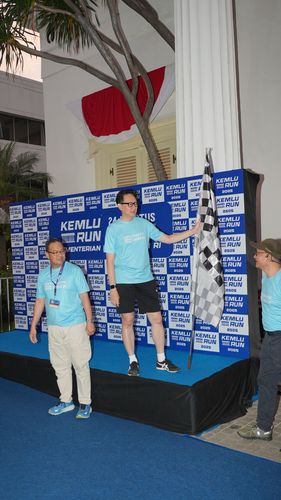 Race photo from KEMLU RUN 2025