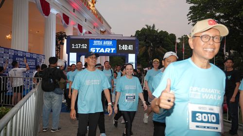 Race photo from KEMLU RUN 2025