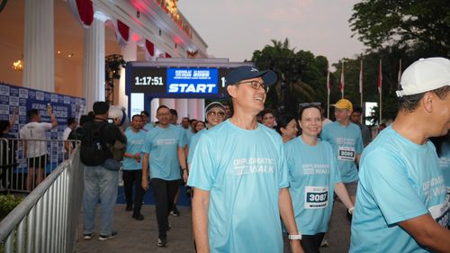 Race photo from KEMLU RUN 2025
