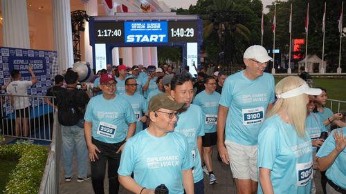 Race photo from KEMLU RUN 2025