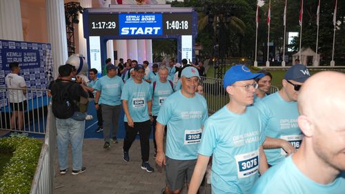 Race photo from KEMLU RUN 2025