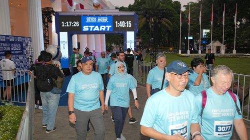 Race photo from KEMLU RUN 2025