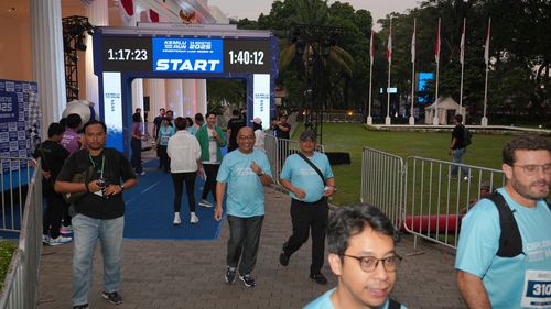 Race photo from KEMLU RUN 2025