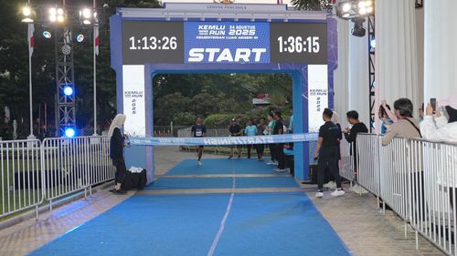 Race photo from KEMLU RUN 2025