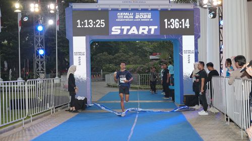 Race photo from KEMLU RUN 2025
