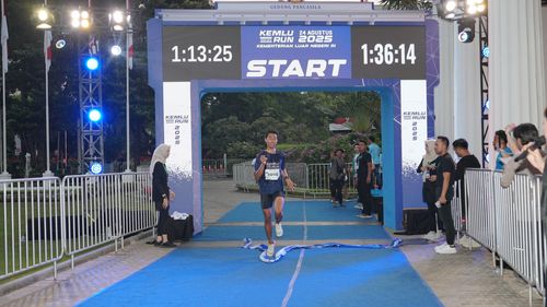 Race photo from KEMLU RUN 2025