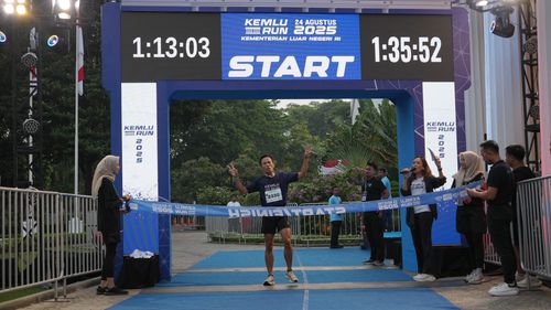 Race photo from KEMLU RUN 2025