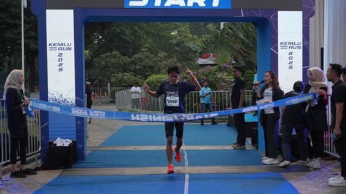 Race photo from KEMLU RUN 2025