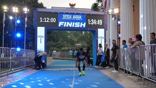 Race photo from KEMLU RUN 2025