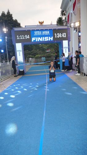 Race photo from KEMLU RUN 2025