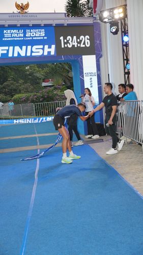 Race photo from KEMLU RUN 2025
