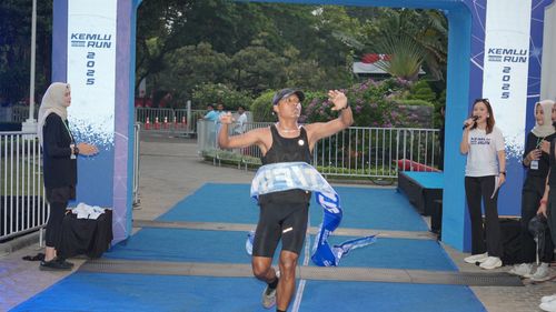 Race photo from KEMLU RUN 2025